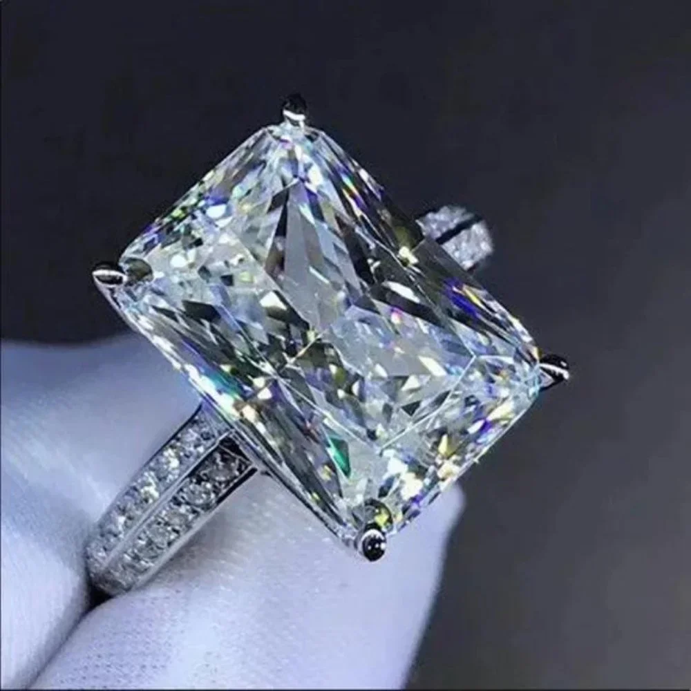 NEW 925 STERLING SILVER HALO RING, BEAUTIFUL RING, SHINY RING. - Picture 2 of 4